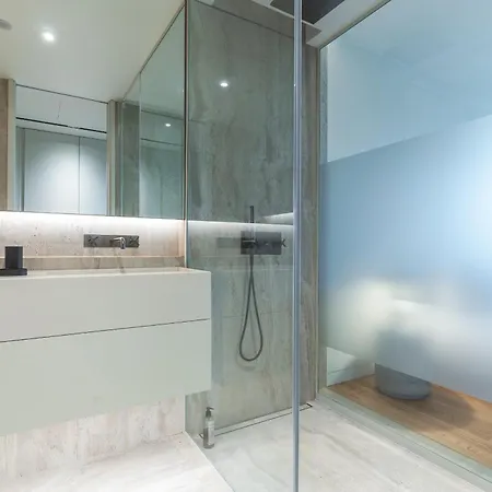 Monumental Grand Apartment *