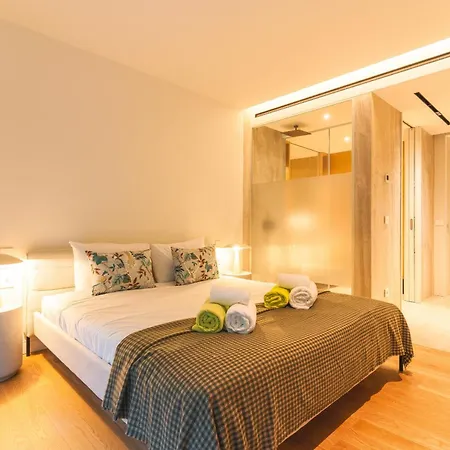 Monumental Grand Apartment *